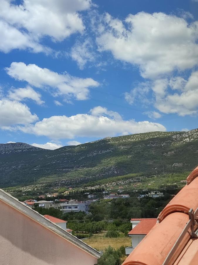 Top Floor Apartment With Sea View Kaštela Екстериор снимка